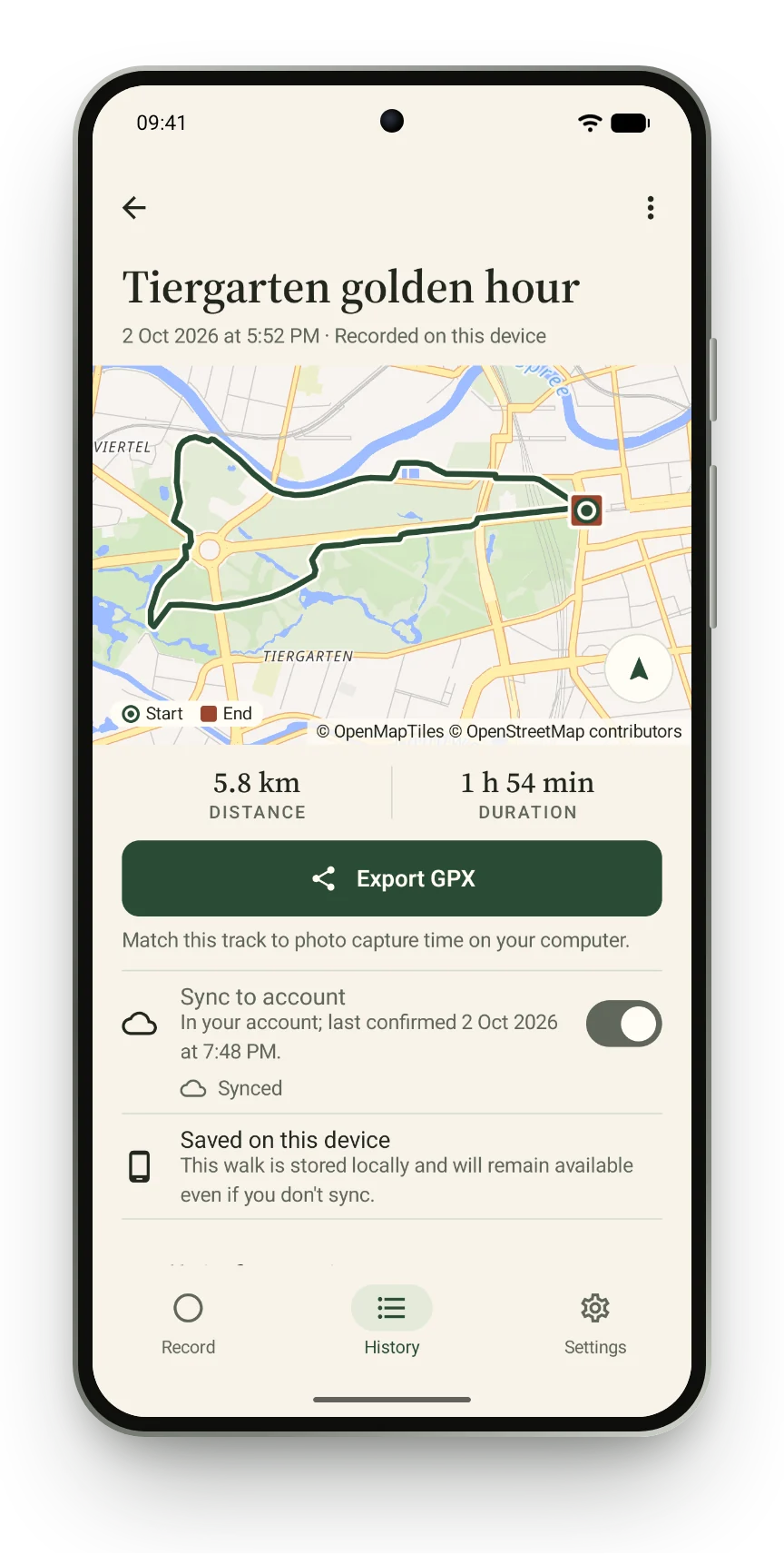 Android walk detail with the route on the map, distance, duration and an Export GPX button.